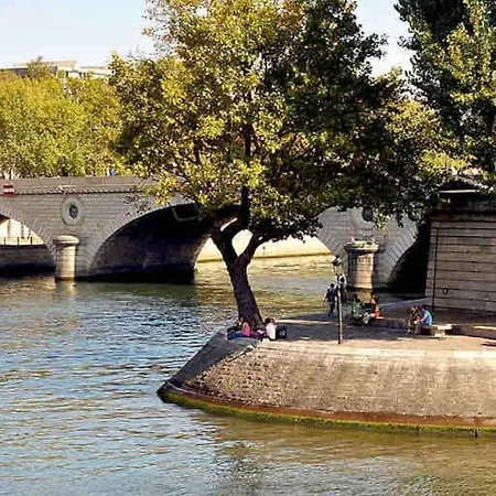 Chez Gustave: Clim Calm,saint Paul Marais, 2guests Paris