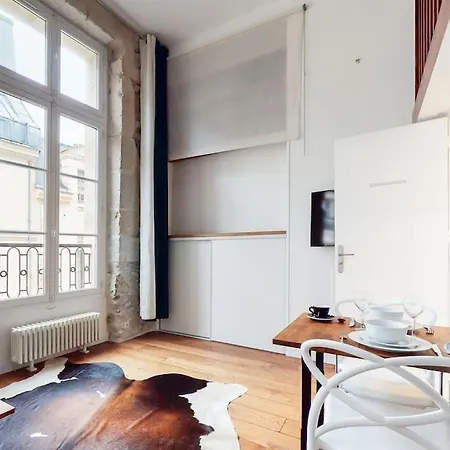 Chez Gustave: Clim Calm,saint Paul Marais, 2guests * パリ