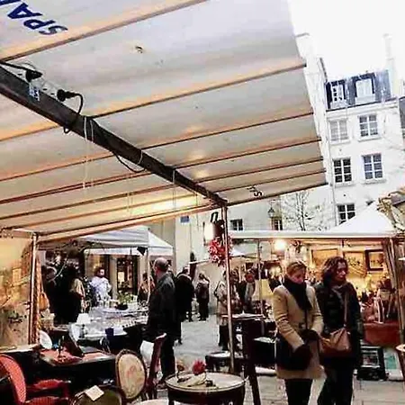 Apartment Chez Gustave: Clim Calm,saint Paul Marais, 2guests Paris