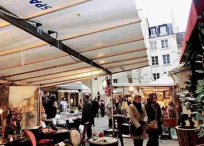 アパート Chez Gustave: Clim Calm,saint Paul Marais, 2guests パリ