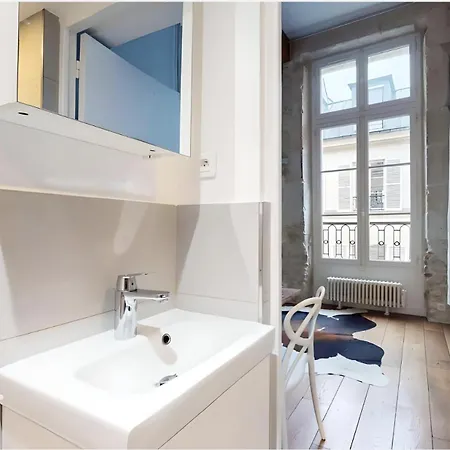 Lejlighed Chez Gustave: Clim Calm,saint Paul Marais, 2guests